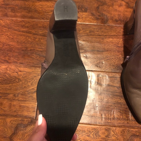 Booties - Picture 4 of 4